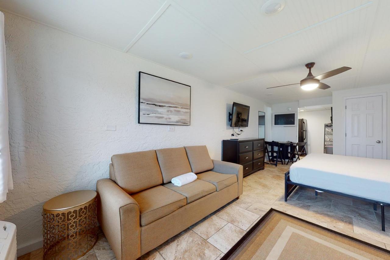 Ambassador C5 Hotel Panama City Beach